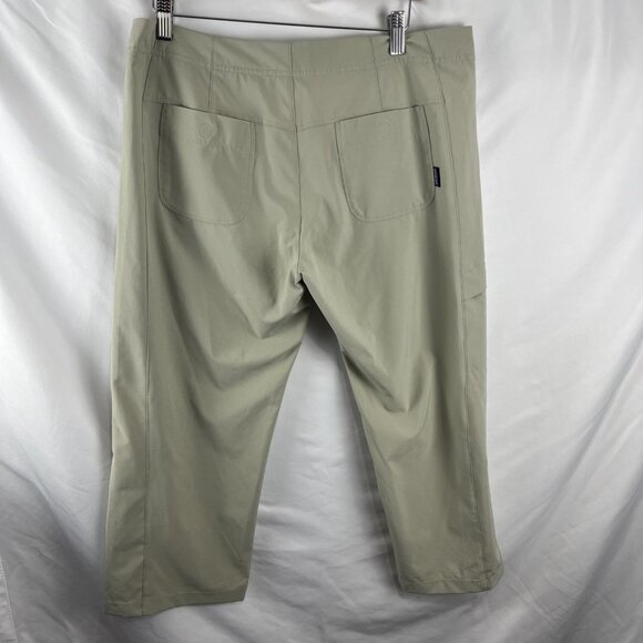 Pantagonia Beige Quick-Dry Lightweight Capris Women's Size 12 - Picture 5 of 11